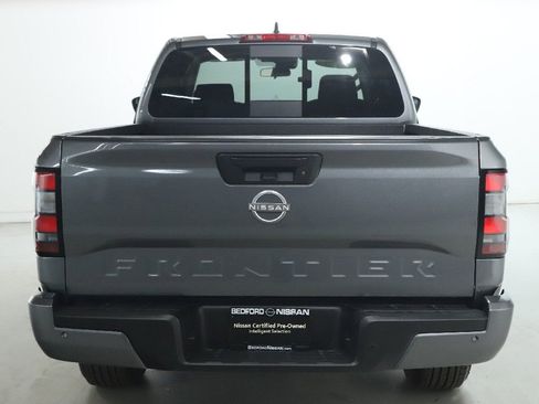 Certified 2025 Nissan Frontier SV image 43