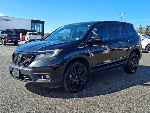 Used 2021 Honda Passport Sport image 3