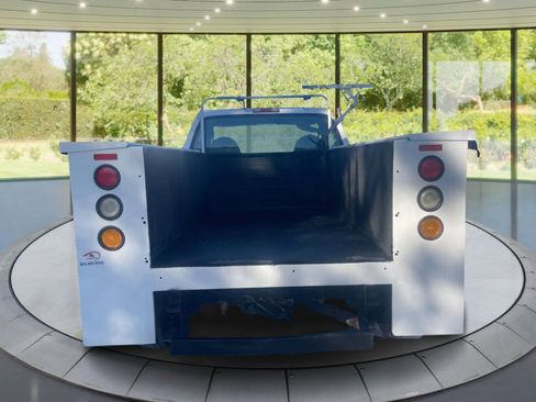 Used 2004 Ford F250 XL image 6