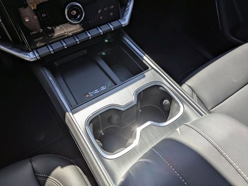 New 2026 GMC Acadia Elevation image 23