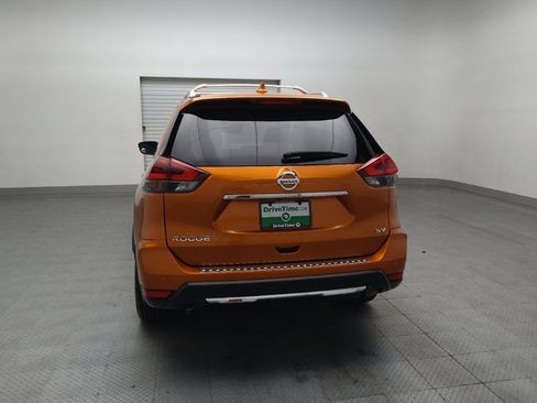 Used 2020 Nissan Rogue SV FWD image 6