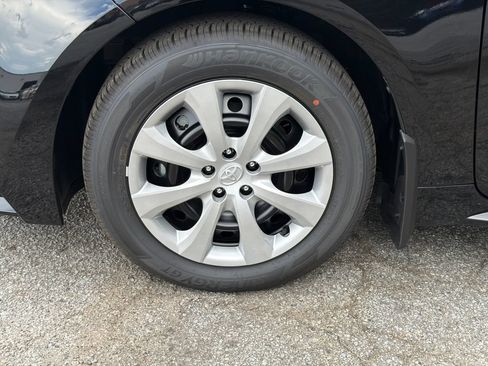 New 2026 Toyota Corolla LE FWD image 11