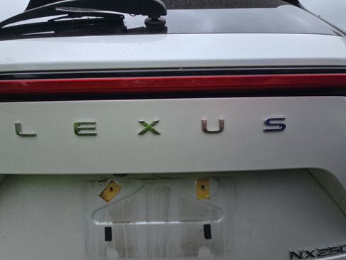 Used 2024 Lexus NX 250 FWD w/ Cold Area Package image 9