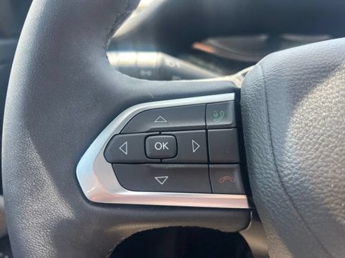 Used 2023 Jeep Compass Latitude w/ Sun and Sound Group AWD/4WD image 20