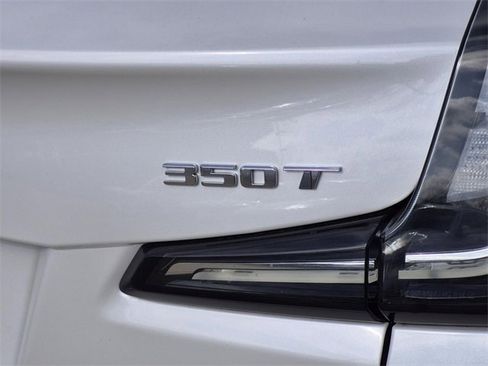 Used 2023 Cadillac XT4 Sport w/ Cold Weather Package image 11