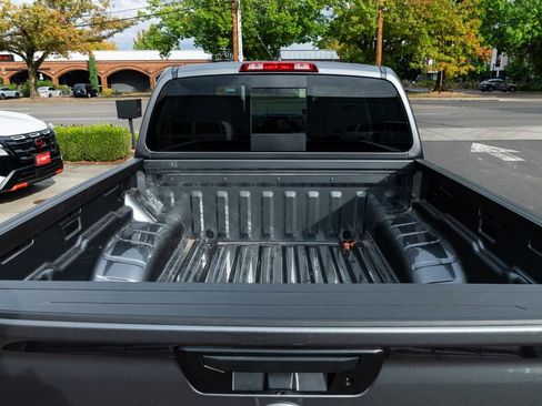 New 2026 Nissan Frontier S image 7