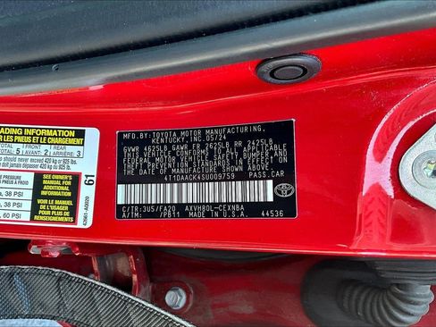 Used 2025 Toyota Camry LE FWD image 32