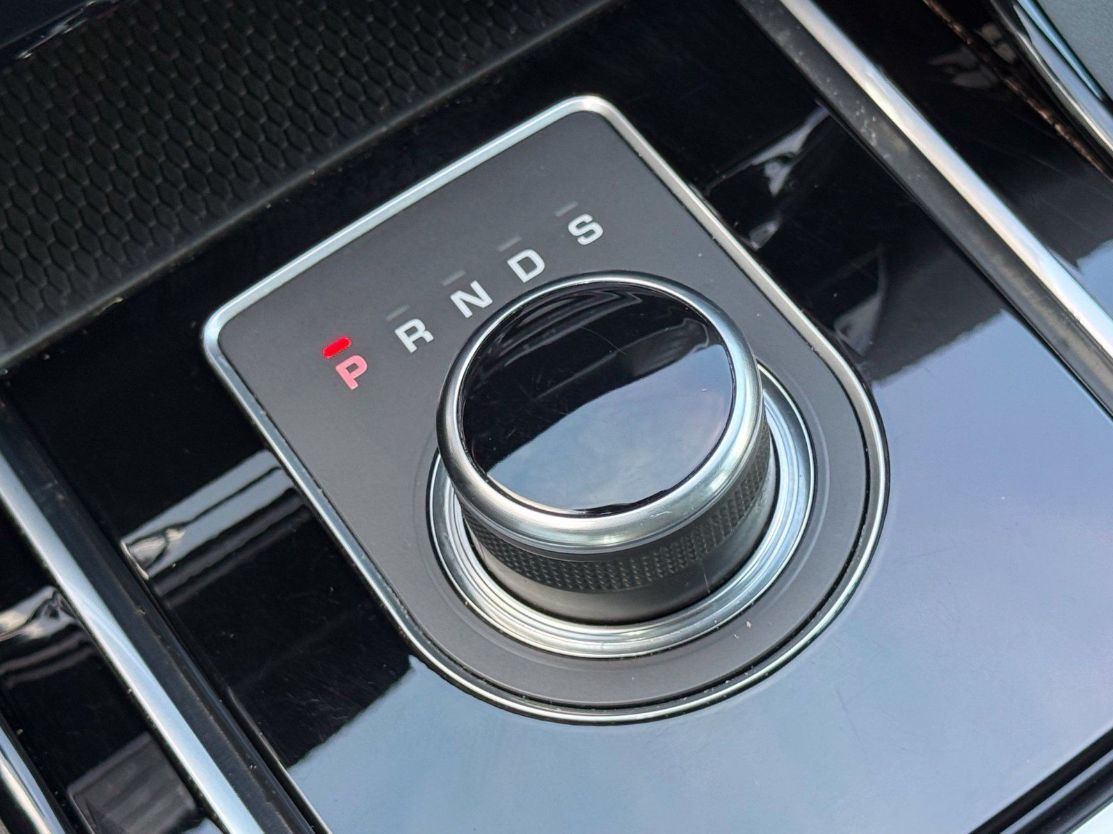 Used 2017 Jaguar XE Premium AWD/4WD image 26