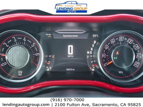 Used 2015 Dodge Challenger SXT image 22