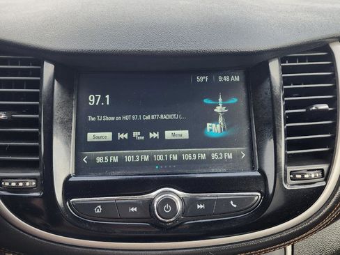 Used 2017 Chevrolet Trax LT w/ Driver Confidence Package image 9