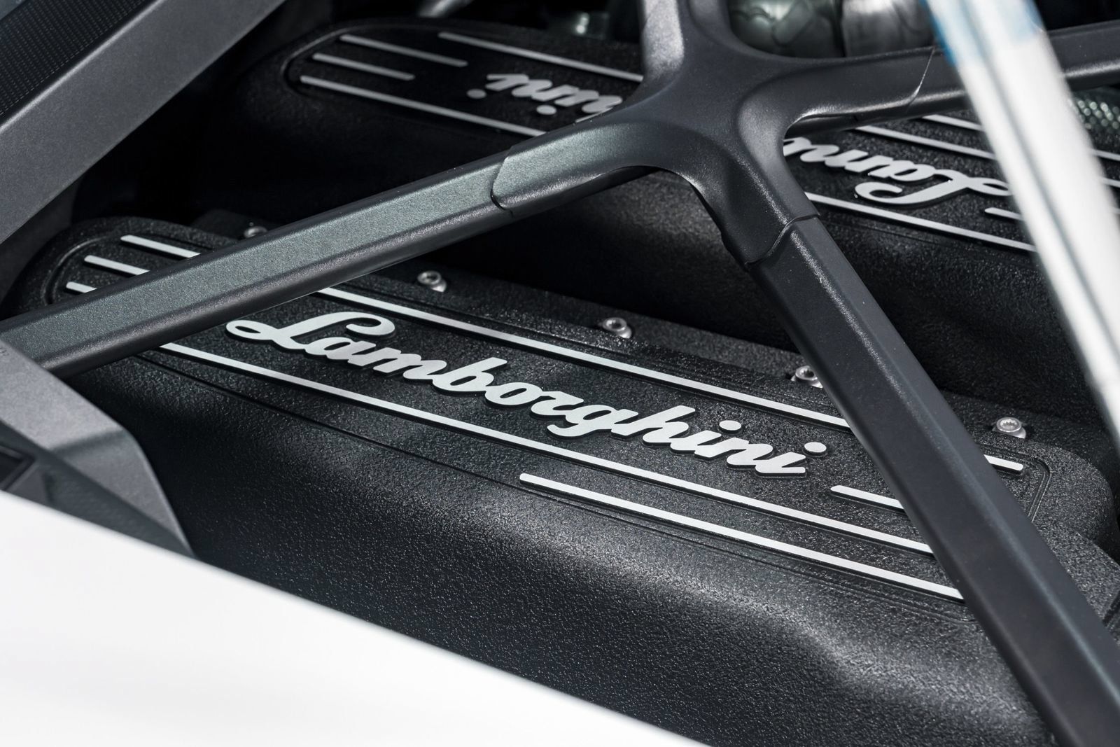 Used 2022 Lamborghini Huracan EVO AWD/4WD image 56
