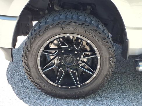 Used 2019 RAM 1500 Big Horn AWD/4WD image 29