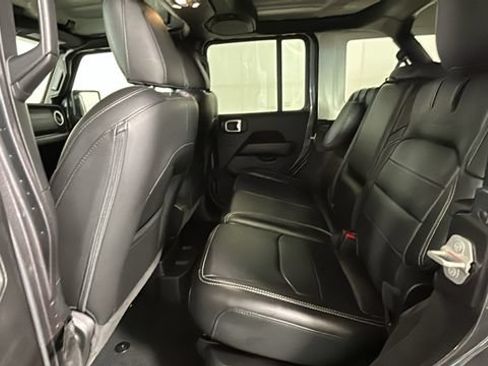 Used 2023 Jeep Wrangler Unlimited Sahara w/ Cold Weather Group AWD/4WD image 25