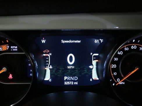 Used 2021 Jeep Wrangler Sport AWD/4WD image 14