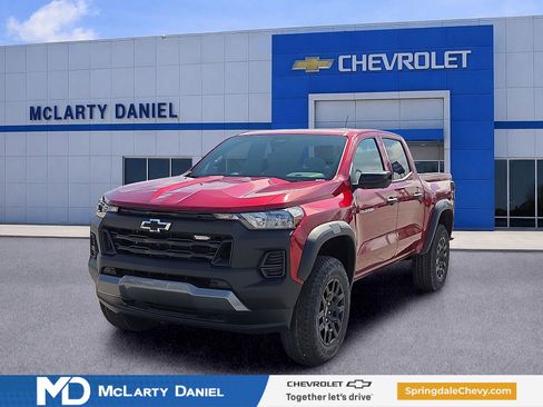 New 2026 Chevrolet Colorado Trail Boss AWD/4WD image 2