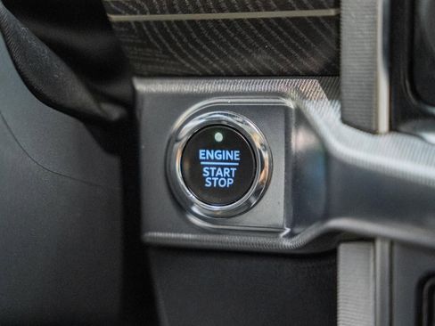 Certified 2022 Ford F150 Platinum w/ FX4 Off-Road Package image 35