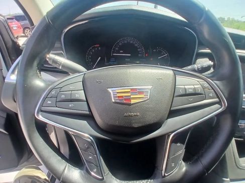 Used 2019 Cadillac XT5 Premium Luxury FWD image 26