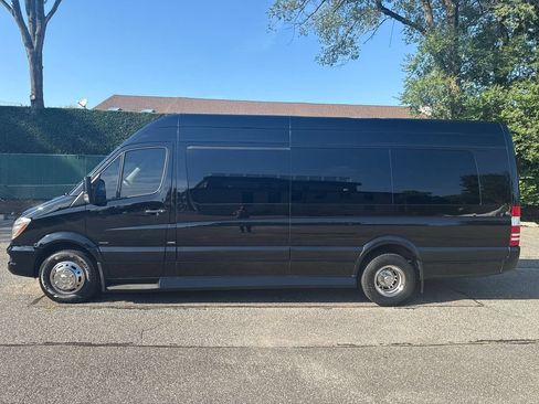 Used 2016 Mercedes-Benz Sprinter 3500 w/ Active Safety Plus Package image 4