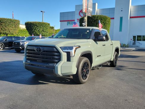 Used 2024 Toyota Tundra SR5 w/ SR5 Convenience Package RWD image 5