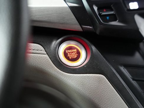 Used 2018 Honda Odyssey LX image 25