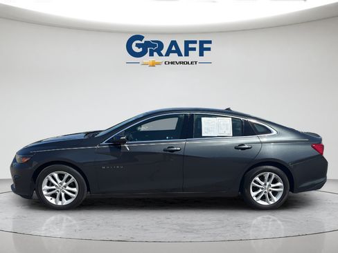 Used 2017 Chevrolet Malibu LT FWD image 3