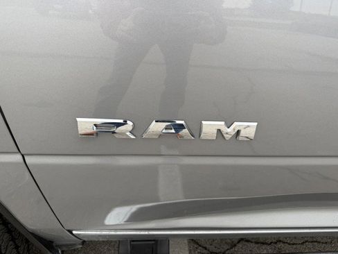 Used 2021 RAM 2500 Big Horn image 17