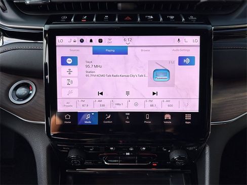 Used 2025 Jeep Grand Cherokee Summit w/ Adv Protech Group IV image 25