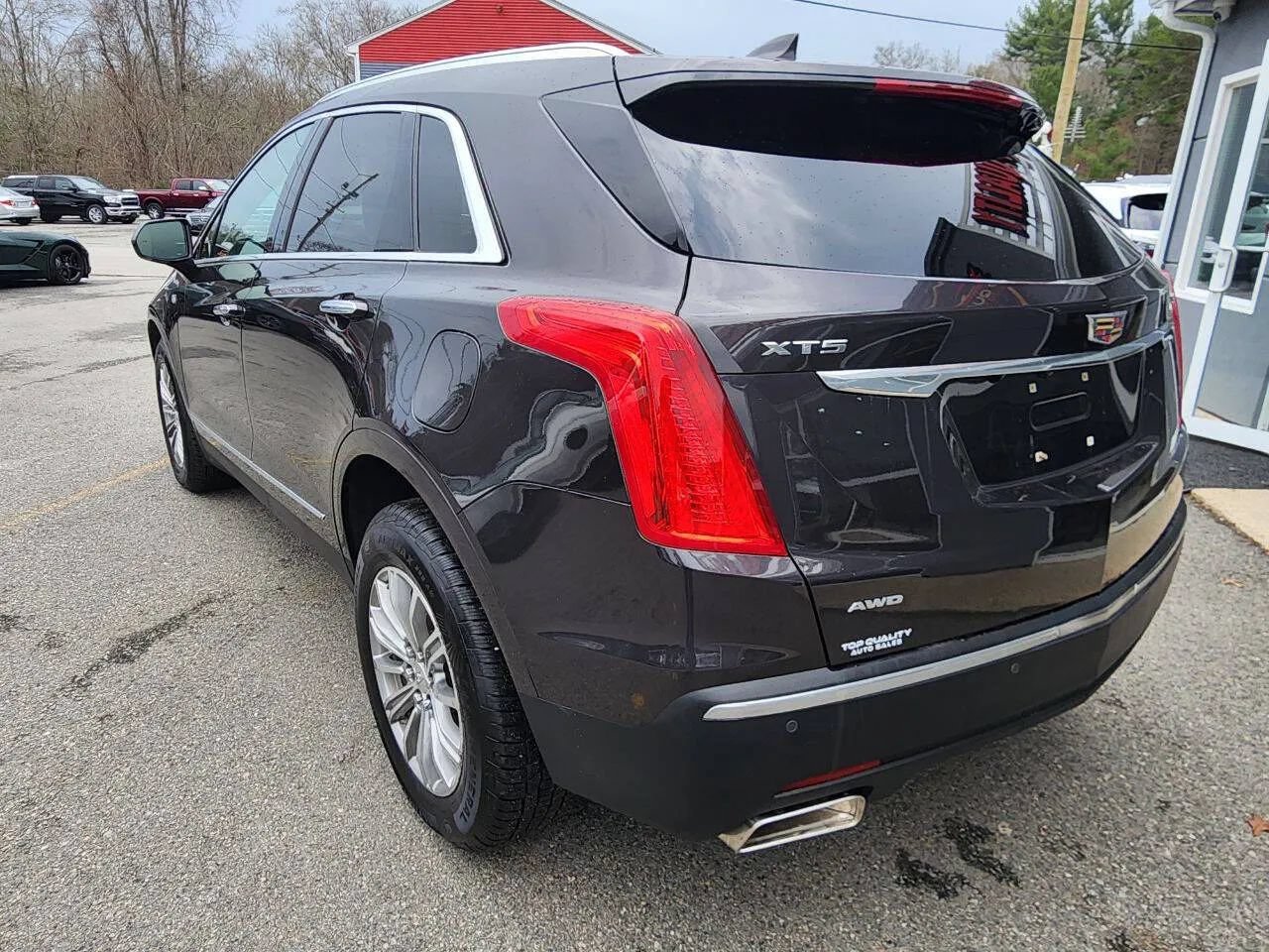 Used 2017 Cadillac XT5 Luxury w/ Driver Awareness Package AWD/4WD image 7