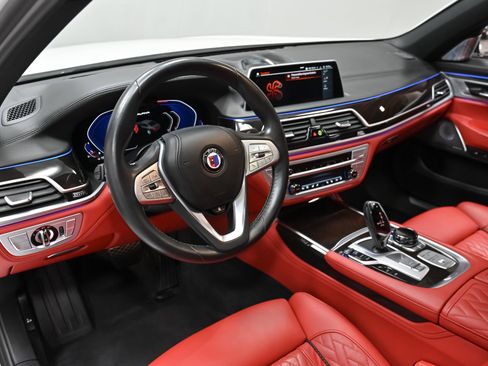Used 2022 BMW ALPINA B7 xDrive w/ Luxury Rear Seating Package image 6