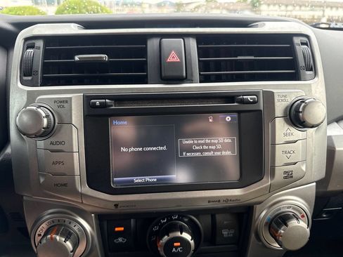 Used 2016 Toyota 4Runner SR5 RWD image 31