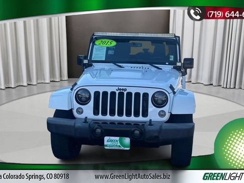 Used 2015 Jeep Wrangler Unlimited Sahara AWD/4WD image 8