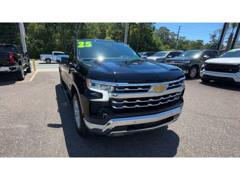 Used 2025 Chevrolet Silverado 1500 LTZ w/ LTZ Premium Package AWD/4WD image 9