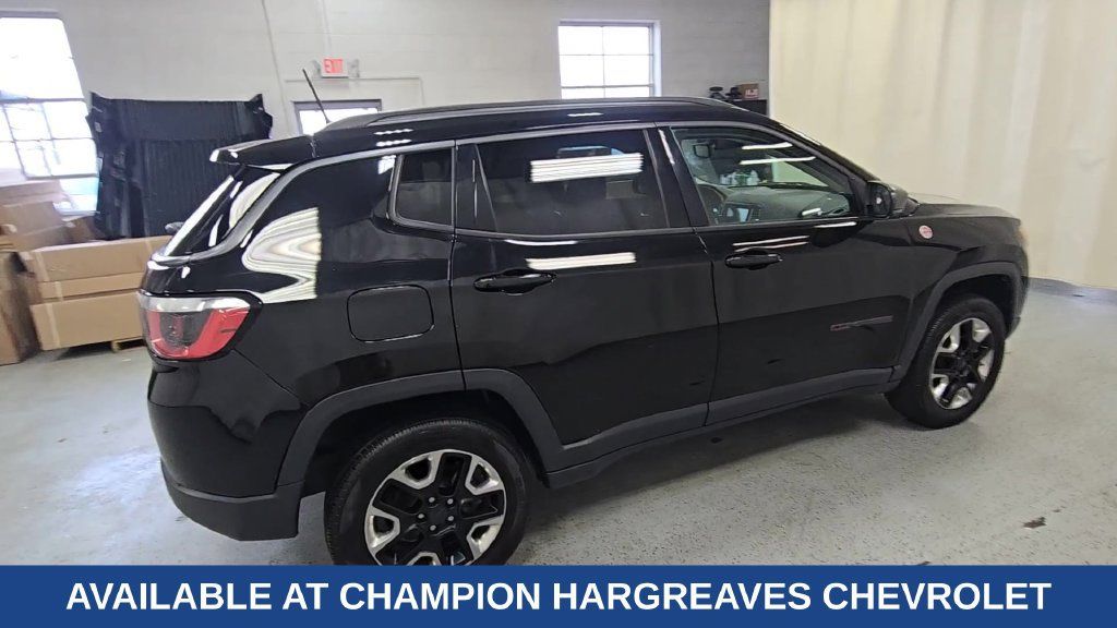 Used 2018 Jeep Compass Trailhawk AWD/4WD image 12