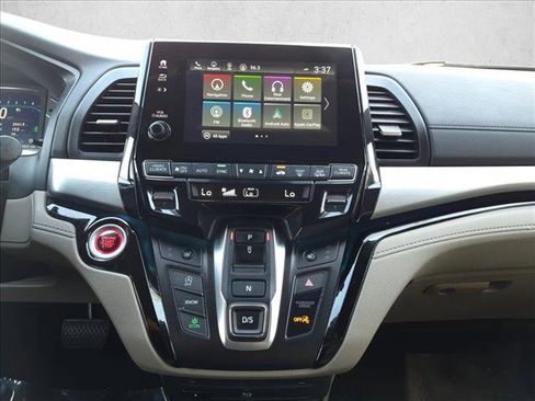 Used 2024 Honda Odyssey Touring image 13