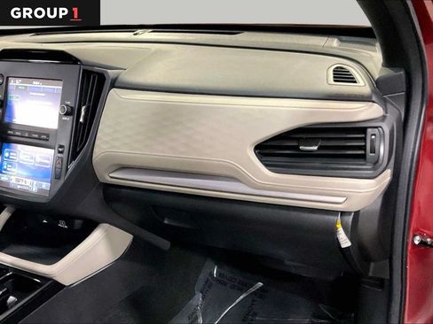 Used 2026 Subaru Forester AWD/4WD image 17