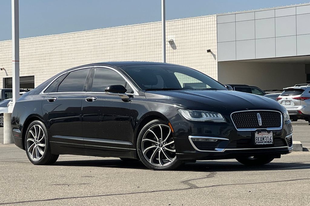 Used 2019 Lincoln MKZ Reserve w/ Reserve Plus Package FWD image 2
