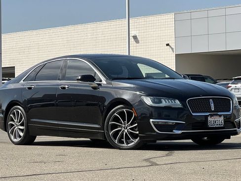 Used 2019 Lincoln MKZ Reserve w/ Reserve Plus Package FWD image 2