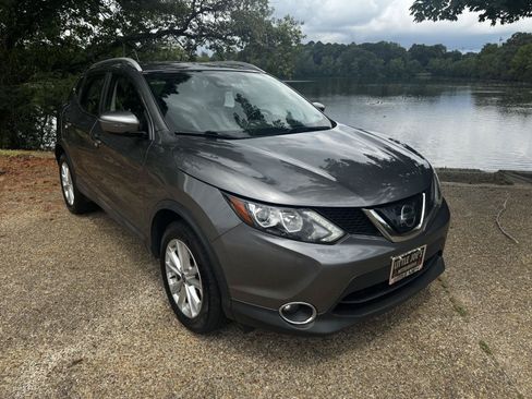 Used 2019 Nissan Rogue Sport SV w/ All-Weather Package AWD/4WD image 2