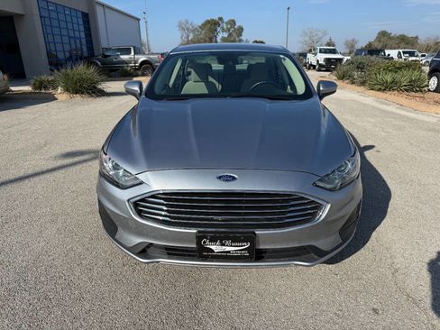 Used 2020 Ford Fusion SE image 8