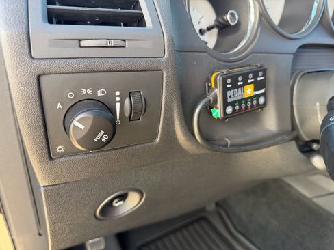 Used 2008 Dodge Challenger SRT8 image 17