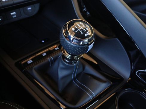 Certified 2025 Hyundai Elantra N image 21