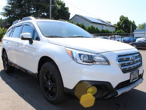Used 2017 Subaru Outback 2.5i Limited AWD/4WD image 7