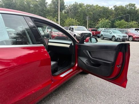 Used 2018 Tesla Model 3 Mid Range RWD image 28