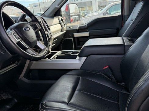 Used 2021 Ford F250 Lariat w/ Lariat Ultimate Package image 12