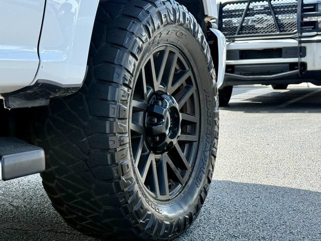 Used 2017 Ford F250 Lariat w/ Lariat Ultimate Package AWD/4WD image 23