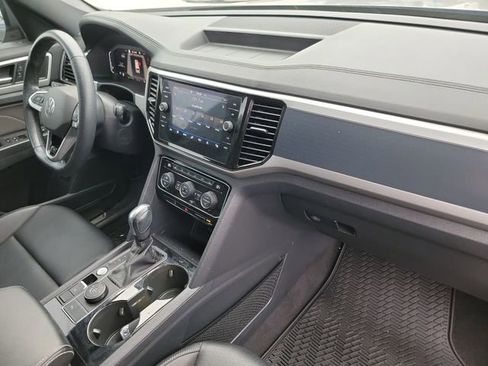 Used 2022 Volkswagen Atlas Cross Sport SEL R-Line image 28