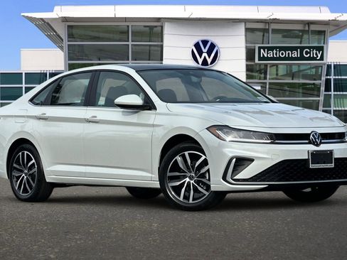 New 2026 Volkswagen Jetta SE FWD image 2