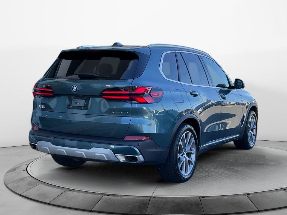 Used 2024 BMW X5 xDrive40i w/ Premium Package AWD/4WD image 7