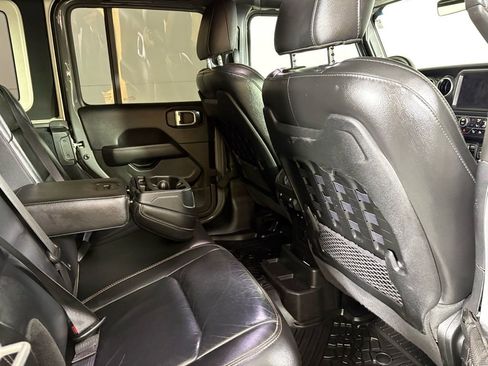 Used 2021 Jeep Wrangler Unlimited Rubicon w/ Trailer Tow Package image 19