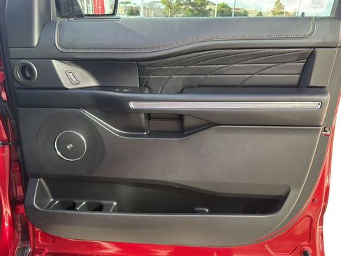 Used 2019 Ford Expedition Platinum RWD image 39